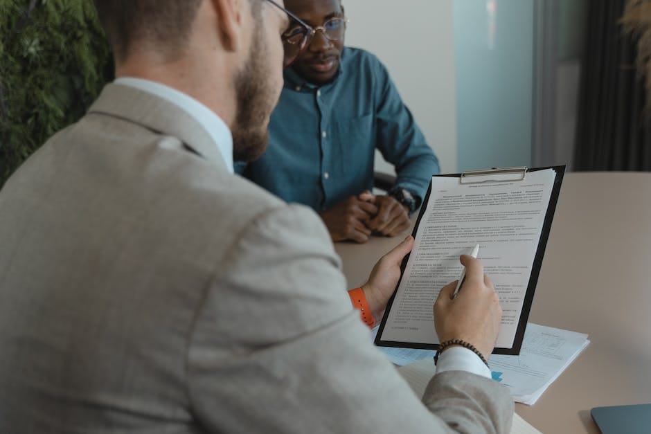 Should You Incorporate User Feedback into Code Documentation